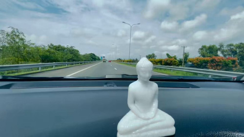 hJR usQhBODsBsiy.jpg