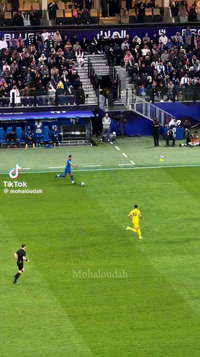 hd yZUK60HRAxg0Z.jpg