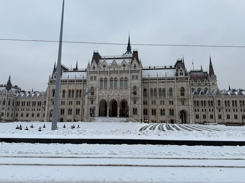 602470492 1410773220418071 3790359139410836334 n.jpg?stp=dst jpg s720x720 tt6& nc cat=108&ccb=1 7& n.jpg