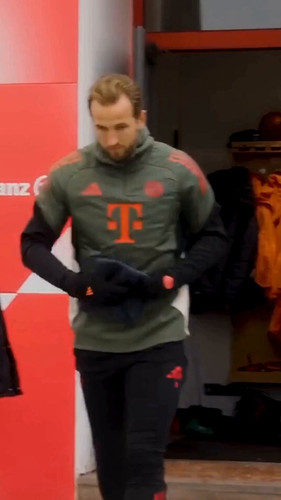 6JcaAKs Z1odZoky.jpg