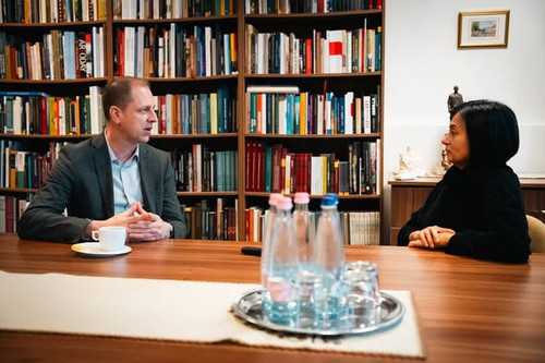 616196987 1207749448010340 2289625019724751552 n.jpg?stp=dst jpg s590x590 tt6& nc cat=100&ccb=1 7& n.jpg