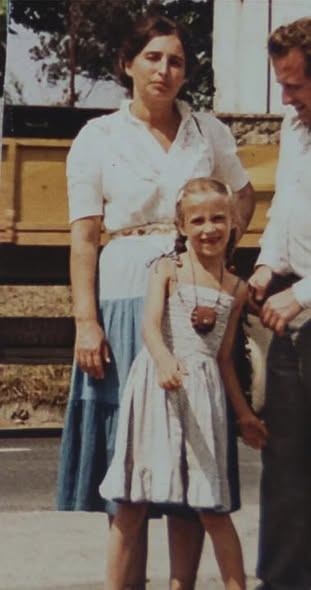 615474460 1258150353028899 3067198422694741319 n.jpg?stp=cp6 dst jpg s590x590 tt6& nc cat=102&ccb=1 .jpg