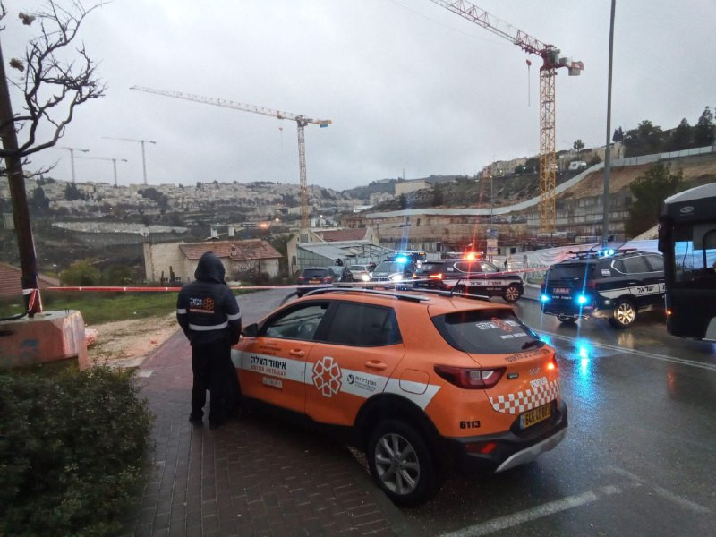 جرائم قتل يومية.. مقتل الشاب محمد دقة من مدينة يافا بالداخل المحتل، إثر تعرضه لإطلاق نار في القدس المحتلة....