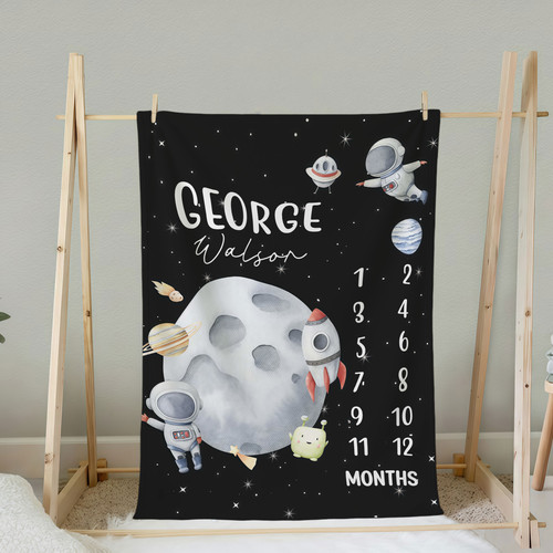 móc up dọc (tháng) xịn 3 Artboard 5.jpg