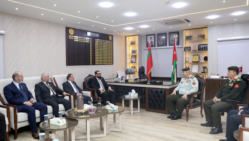 G fZ6iCaMAA4c47?format=jpg.jpg