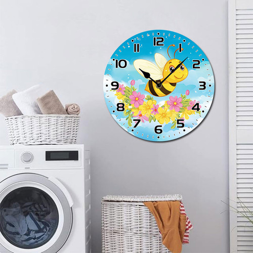 cute bee with flowers 002 07.jpg
