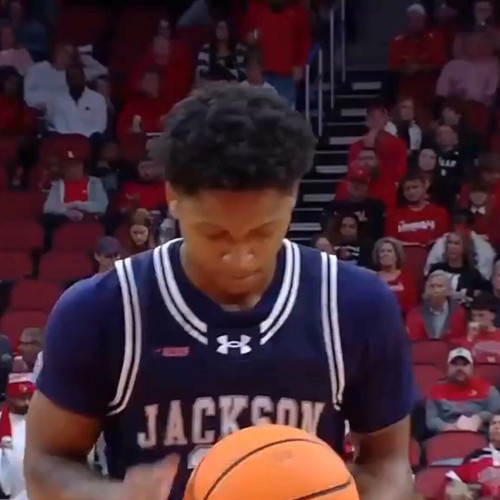 GY 0Krmvobwlwz65.jpg