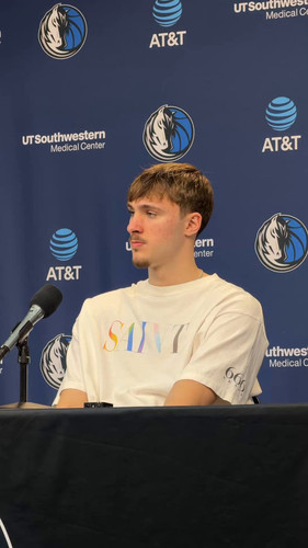 r r3c4Tq SiQW uG.jpg