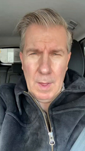 s QBpbDK NbBpUbY.jpg