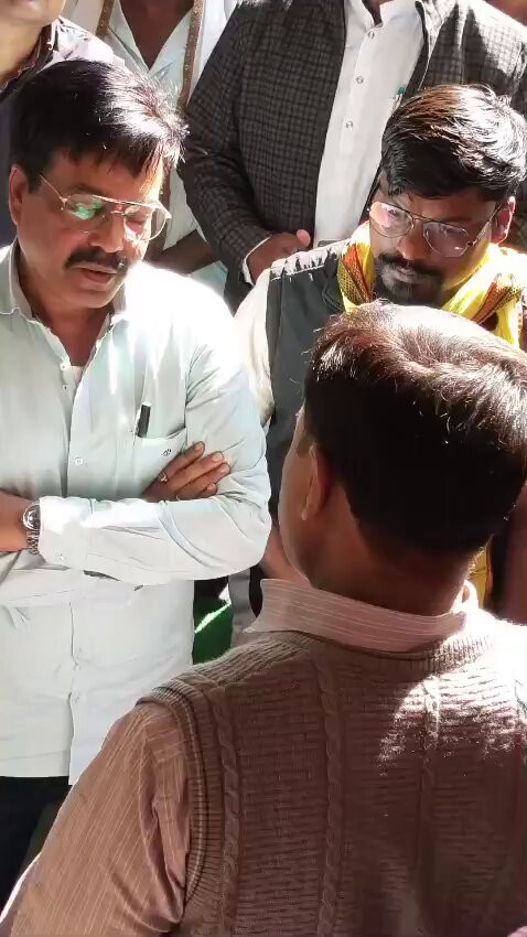 xMZ 3H LgYvdkx6k.jpg