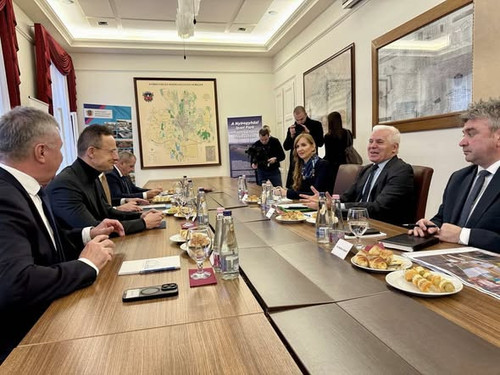 615552555 1423839995856197 1063022331740842 n.jpg?stp=cp6 dst jpg s590x590 tt6& nc cat=109&ccb=1 7& .jpg