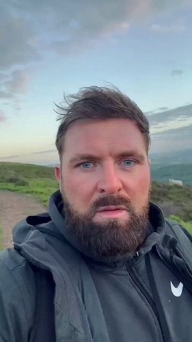 fbB3S9tHlrgzuyC .jpg