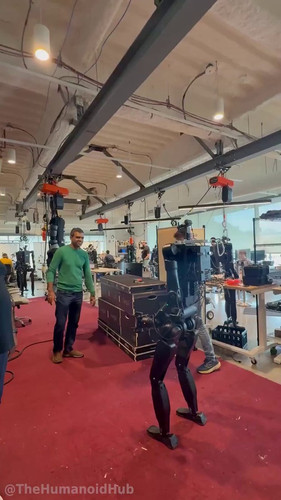 L7v732DzJv pajGF.jpg