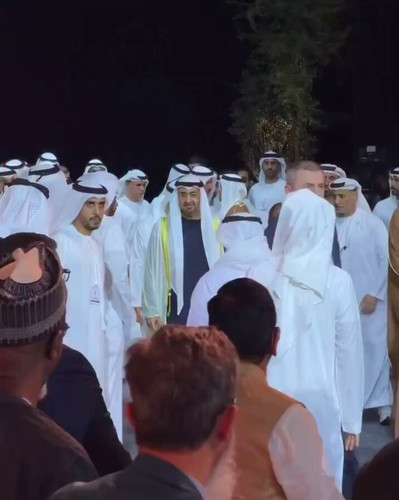 4vNS3SsgIM JMoK8.jpg