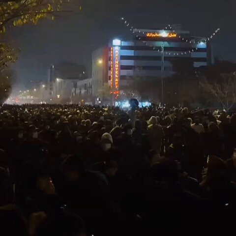 mkV8W9VtuOmw Yx5.jpg