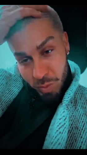 Pij44ppykxyH xBW.jpg