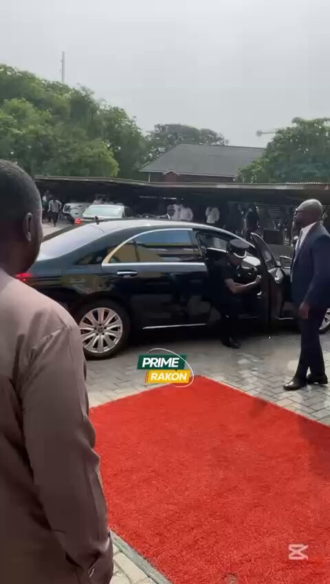 VcgOROlY8 KGvNA .jpg