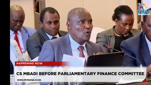 Gb 4lUoxjGZweiRl.jpg