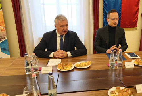 615146023 1263728438902510 8145570553607788644 n.jpg?stp=cp6 dst jpg p180x540 tt6& nc cat=108&ccb=1 .jpg