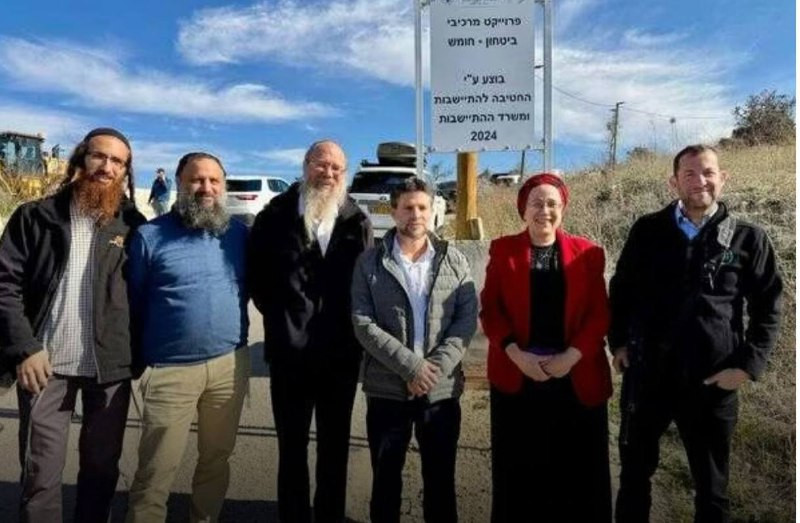 وزير المالية في الاحتلال، بتسلئيل سموتريش: "مستمرون في قتل فكرة الدولة الفلسطينية، حيث قمنا بالإعلان عن 5 مستوطنات كبلدات رسمية في إسرائيل"....