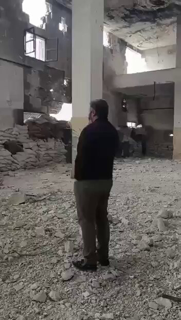 tEyte 2Y4QkGOXPS.jpg