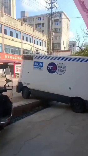 TovsxCnqFdh 3P4v.jpg