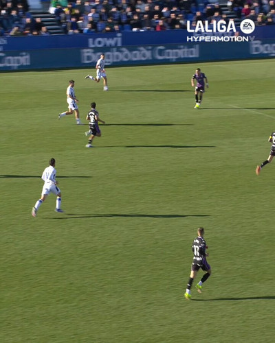 Hzq HnfFGZev9pxA.jpg