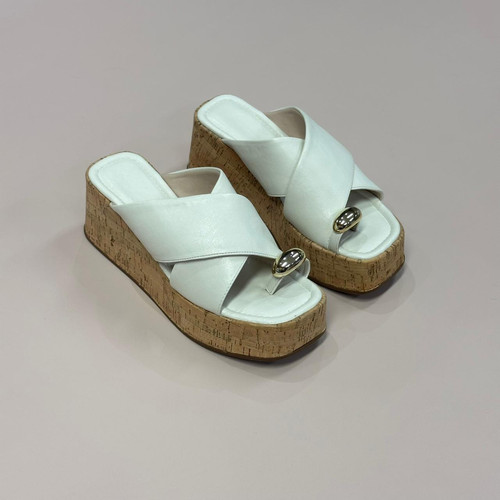 WhatsApp Image 2025 11 14 at 09.23.14.jpg