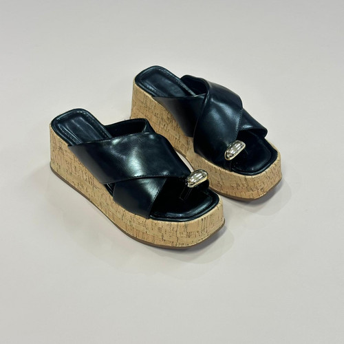 WhatsApp Image 2025 11 14 at 09.23.13.jpg