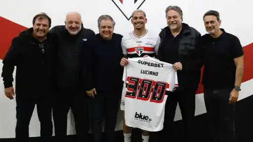 Rui Costa rejeita Grêmio e permanece no São Paulo após proposta de valorização