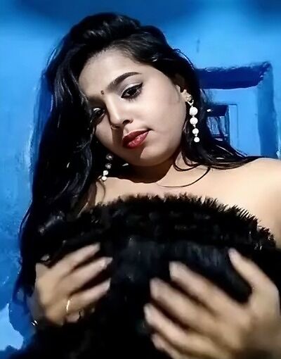Poonam Lover Live Stripchat (2025) Hindi Hot Short Film 720p HDRip 200MB Download