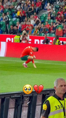 wbawyjAu8MaOegPg.jpg