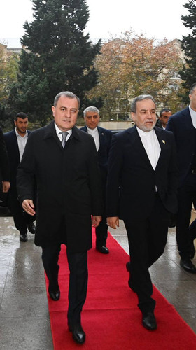 G7oj0zQXQAA ygU.jpg