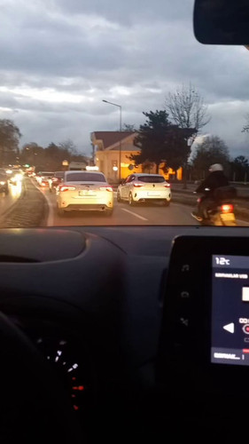 DOy 9GYcQp XfX7R.jpg