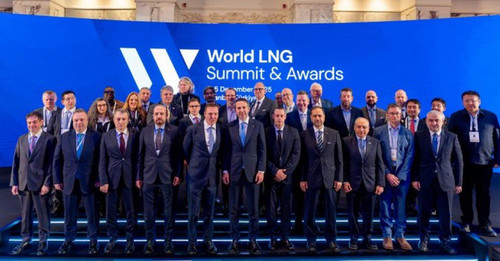 G7mqYJlbwAAVWfR.jpg