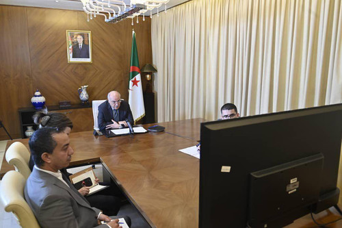 G7pRYQ3WgAA71y .jpg