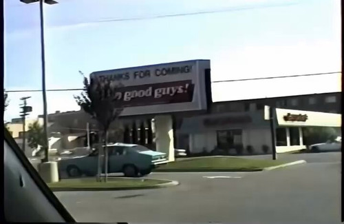 KAfkd8ZFZgkjXgK .jpg