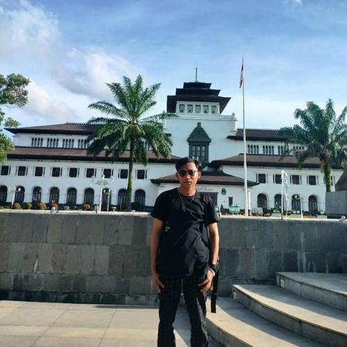 ALI VICKY NUGRAHA.jpg