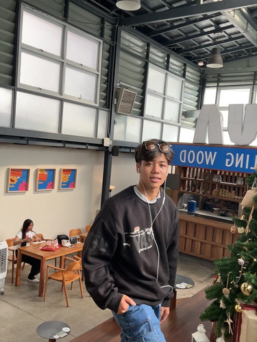 6854B75B 34C3 47E5 A651 08E9500C579D.jpg