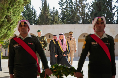 G7oi8IKXwAAC9yw.1