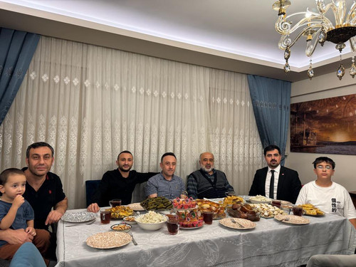 G7qarSMWQAEM6n2.jpg