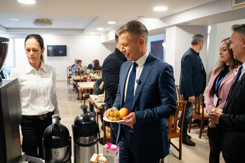 597847360 25879979514943152 1584105640219100837 n.jpg?stp=dst jpg s590x590 tt6& nc cat=102&ccb=1 7& .jpg