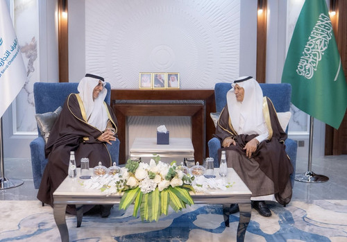 G7p4OnQWkAAFMzU.jpg