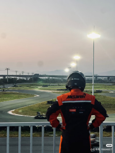 Camera XHS 1764141034832.jpg