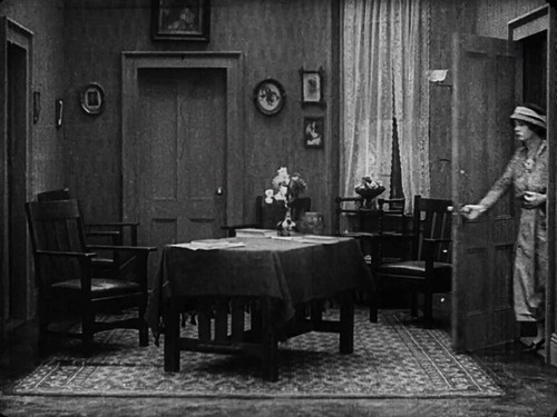 owo8MNbMFpTXB LH.jpg