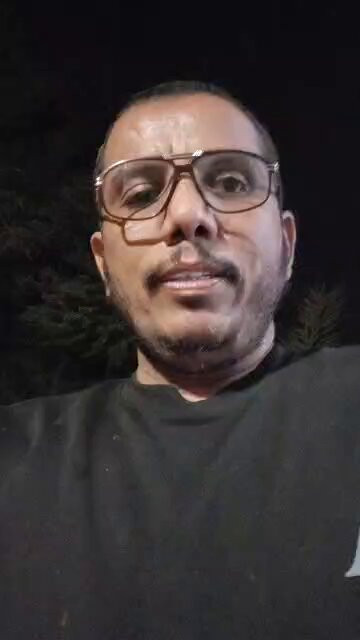 3KMfxYN1y8AybebG.jpg