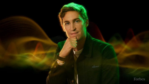 2TA0uY57t0lY BkR.jpg