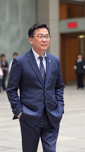 c54126d8f233.jpg