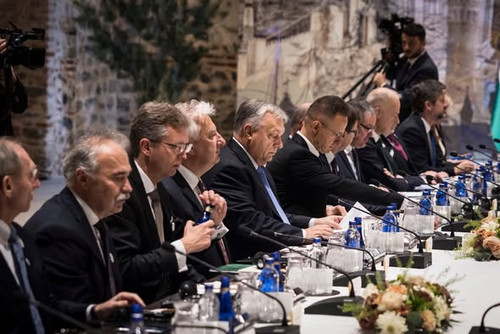 597932292 122317554608011138 1921629873740382710 n.jpg?stp=dst jpg s590x590 tt6& nc cat=103&ccb=1 7&.jpg