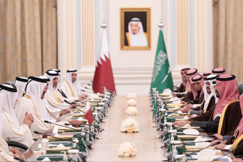 G7qAqOyXYAE3if6.jpg